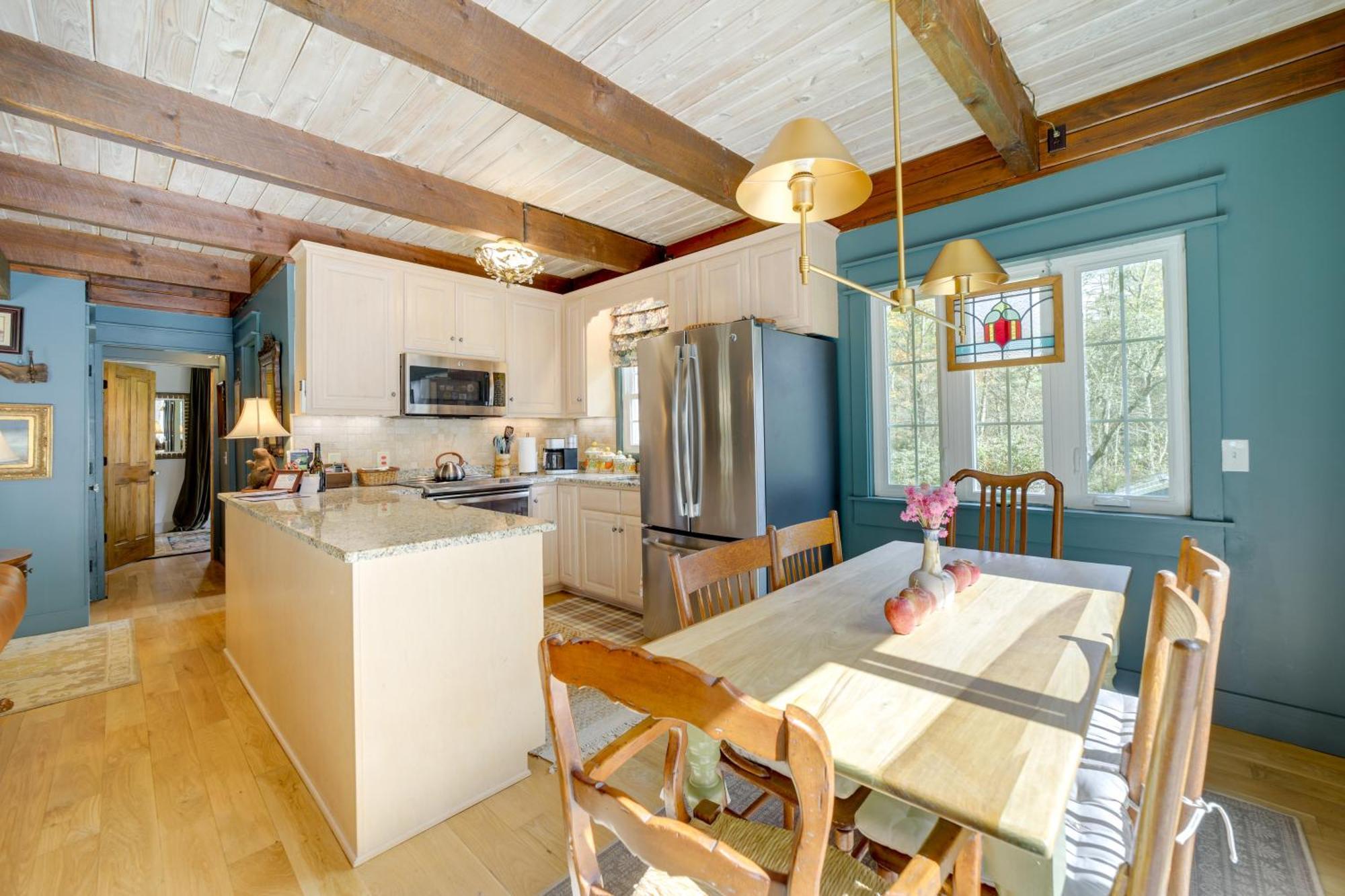 Enchanting Highlands Cottage With Pond And Falls! מראה חיצוני תמונה